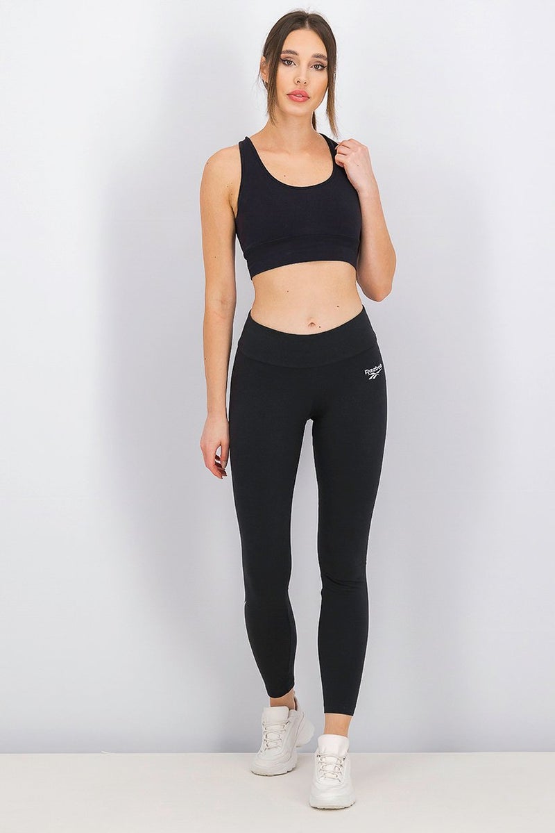 Reebok ليجنز جرافيك كلاسيكية للنساء، أسود - Image 2